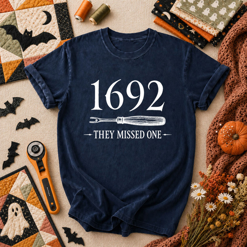 1692 They Missed One Witch Halloween T-Shirt - Navy