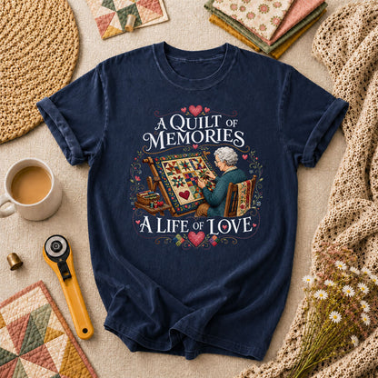 A Quilt Of Memories A Life Of Love Grandma Quilting T-Shirt - Navy