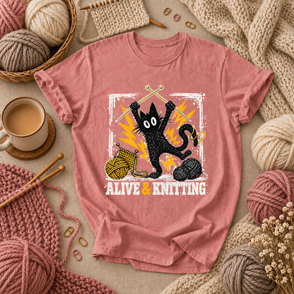 Alive And Knitting Black Cat T-Shirt - Heather Mauve
