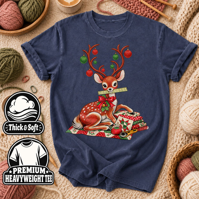 Christmas Reindeer With Ornament Antlers And Quilt T-Shirt - Heather Navy