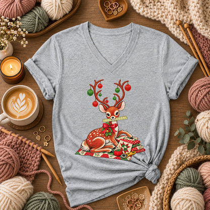 Christmas Reindeer With Ornament Antlers And Quilt Women's V-Neck - Athletic Heather