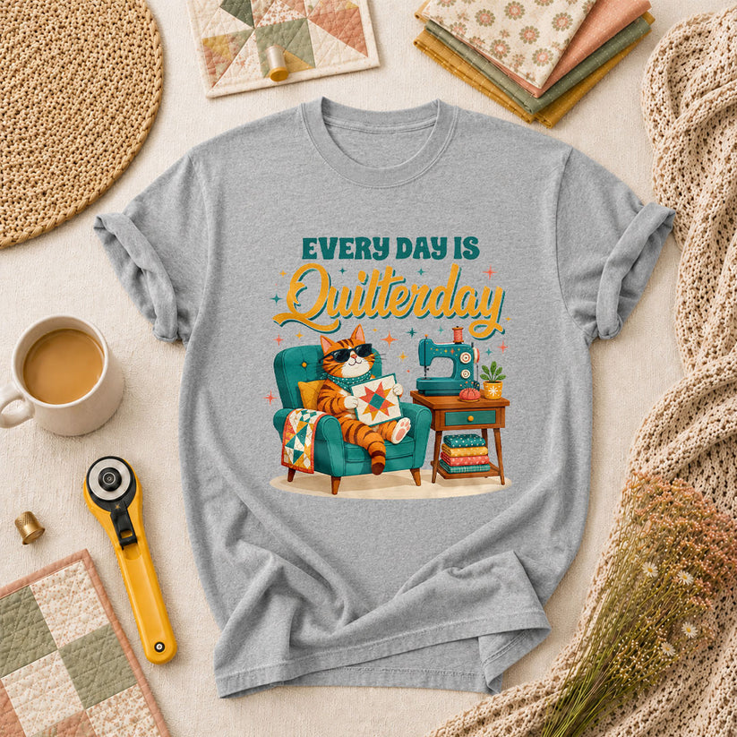 Every Day Is Quilterday Cat Sewing Machine T-Shirt - Athletic Heather