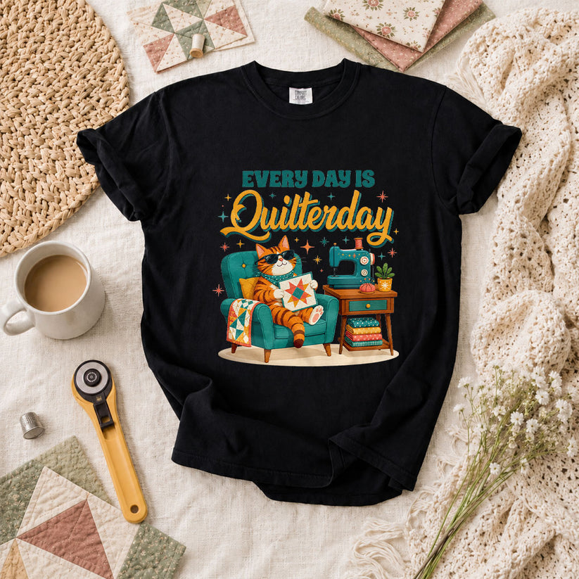 Every Day Is Quilterday Cat Sewing Machine T-Shirt - Black
