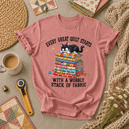 Every Great Quilt Starts With Wobbly Stack Of Fabric Cat T-Shirt - Heather Mauve