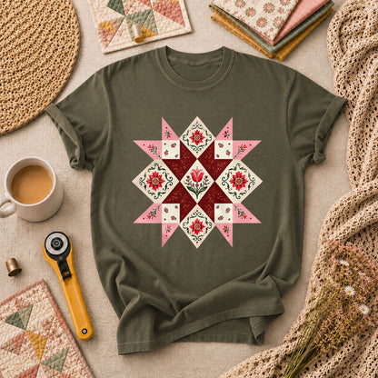 Floral Quilt Star Block Tulip Vintage Pattern T-Shirt - Military Green