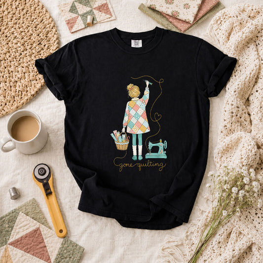 Gone Quilting Girl Patchwork Sewing Machine T-Shirt - Black
