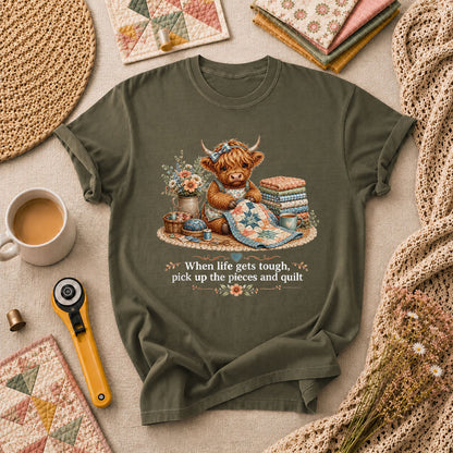 Highland Cow Quilter Wildflowers Patchwork T-Shirt - Military Green