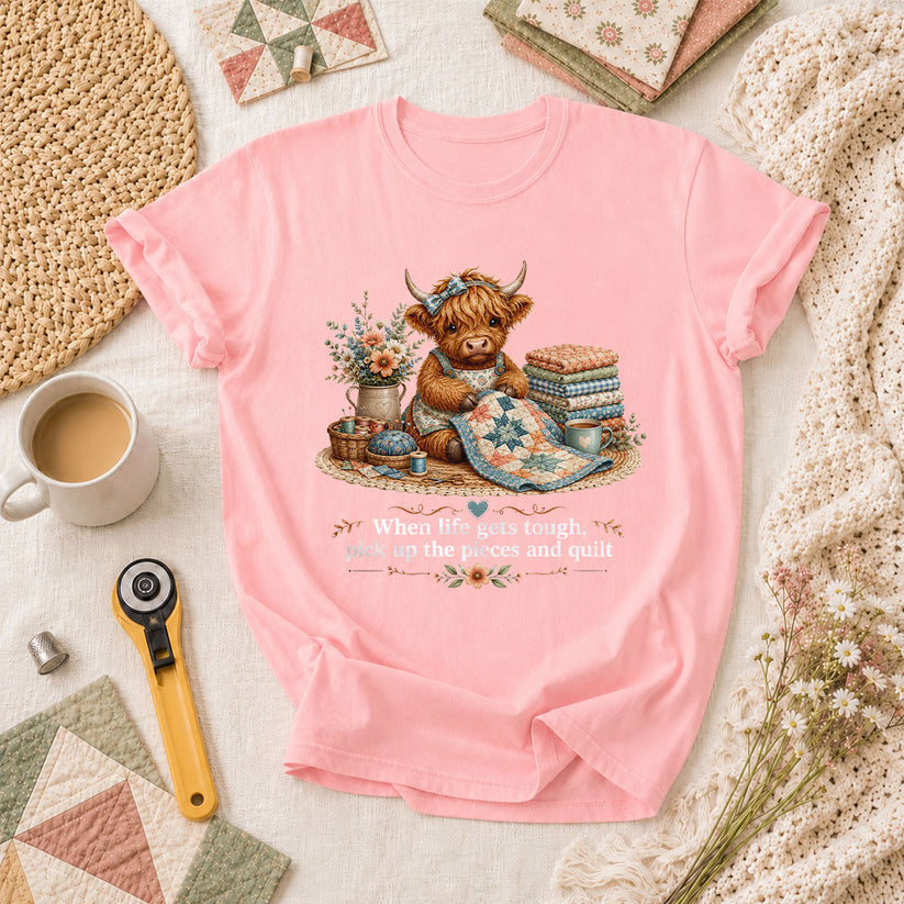 Highland Cow Quilter Wildflowers Patchwork T-Shirt - Pink