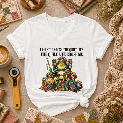 I Didnt Choose The Quilt Life Frog King Women's V-Neck - White