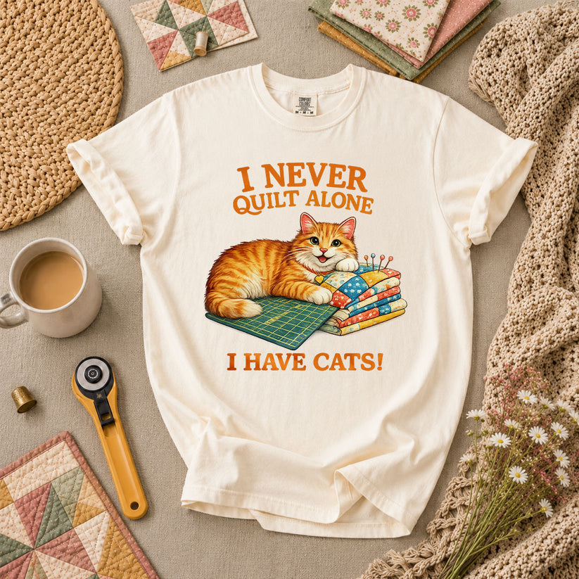 I Never Quilt Alone I Have Cats Cottage T-Shirt - Ivory