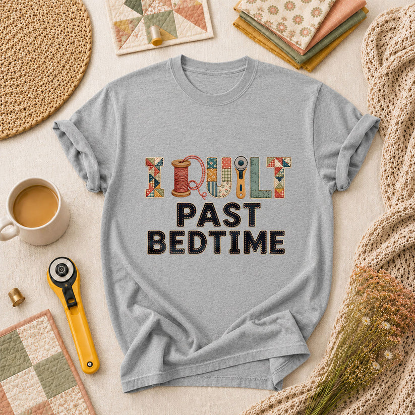 I Quilt Past Bedtime T-Shirt - Athletic Heather