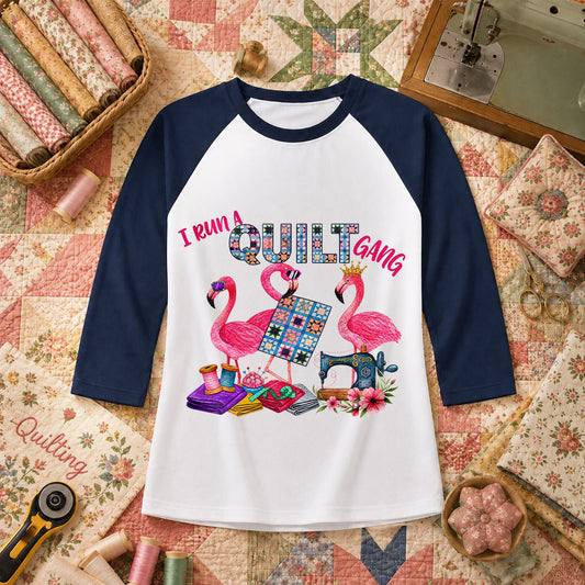 I Run A Quilt Gang Flamingos Raglan Sleeve - Navy