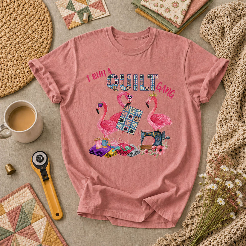 I Run A Quilt Gang Flamingos T-Shirt - Heather Mauve