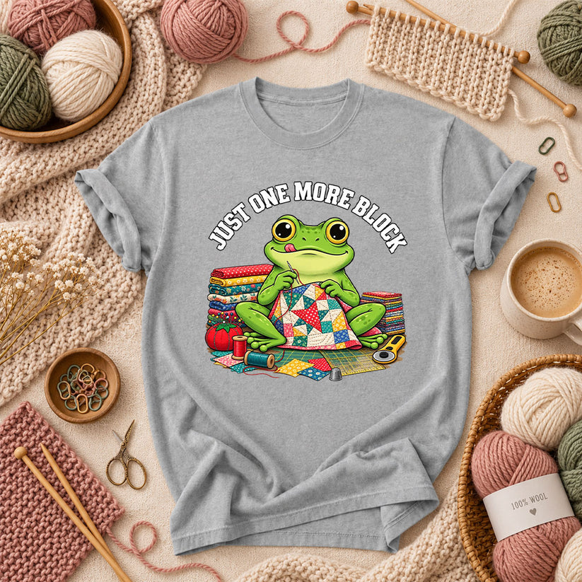 Just One More Block Frog Quilting T-Shirt - Athletic Heather