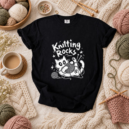 Knitting Rocks Grunge Black Cat T-Shirt - Black