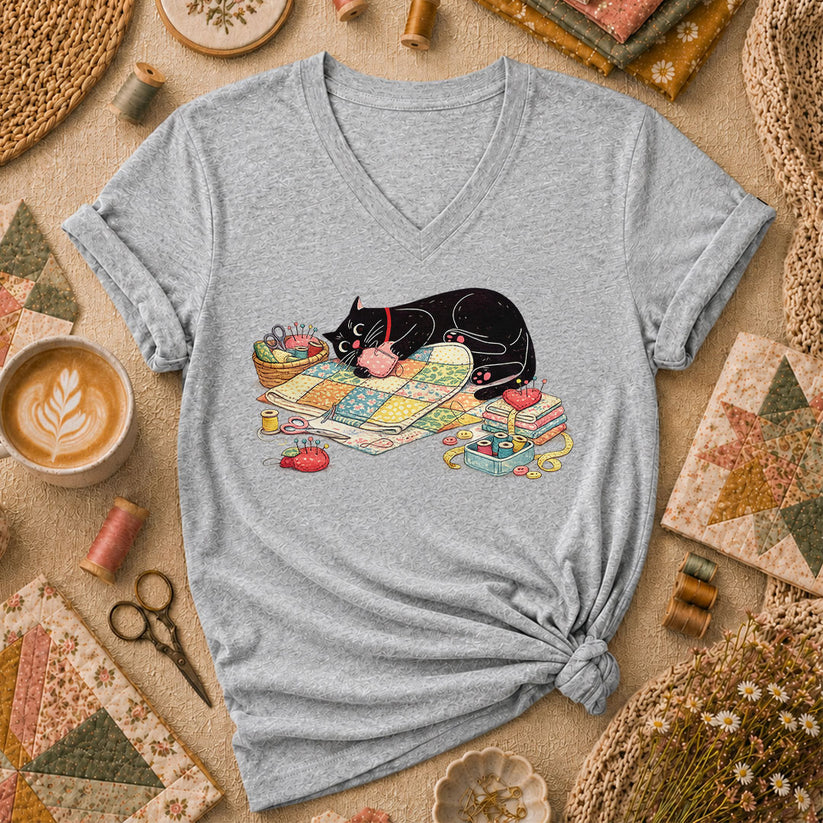 Meow Bite Sleeping Cat Women's V-Neck - Sport Grey