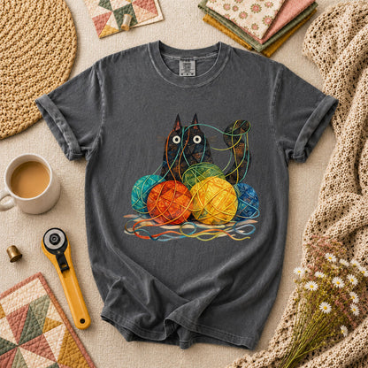 Meow Cat With Yarn Balls T-Shirt - Grey