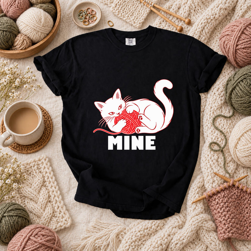 Mine Cat With Yarn Ball T-Shirt - Black