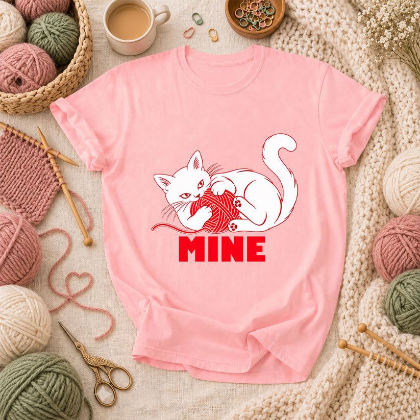 Mine Cat With Yarn Ball T-Shirt - Pink