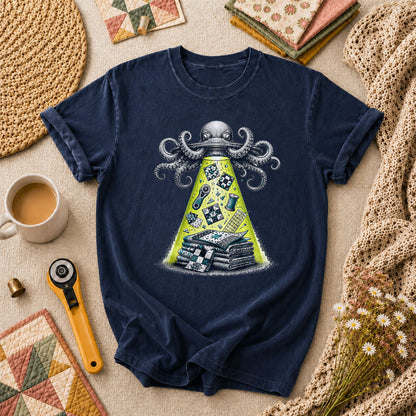 Octopus UFO Quilt Abduction Vintage Sketch T-Shirt - Navy