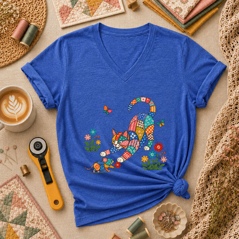Patchwork Quilt Cat And Mouse Women's V-Neck - Heather True Royal