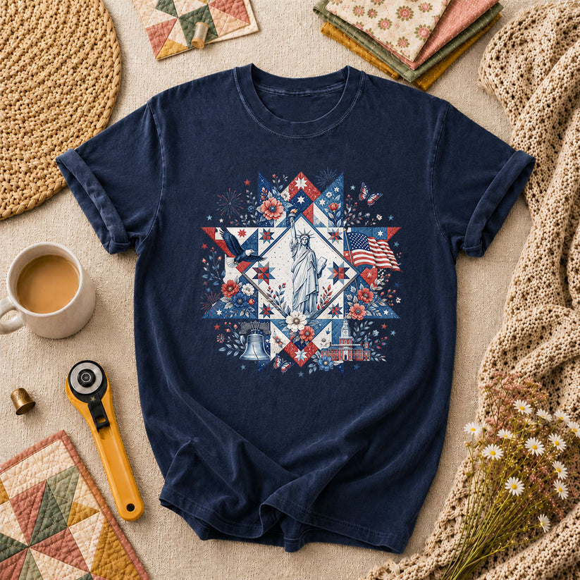 Patriotic Quilt Block Statue Of Liberty Floral T-Shirt - Navy