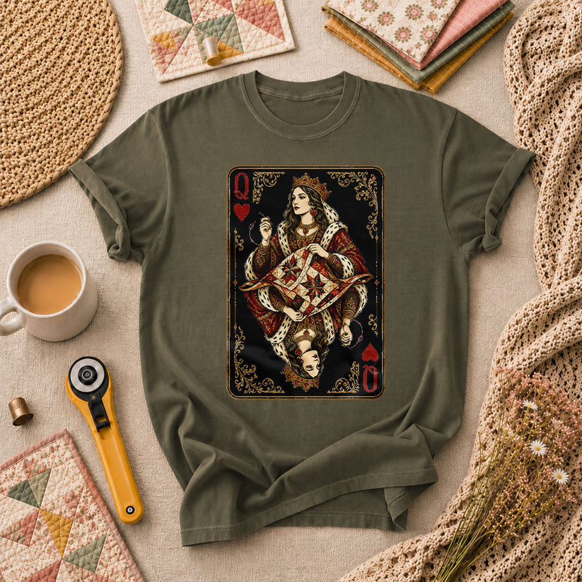 Queen Of Hearts Quilter Playing Card Vintage T-Shirt - Military Green