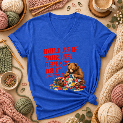 Quilt As If Your Life Depends On It Bear Women's V-Neck - Heather True Royal