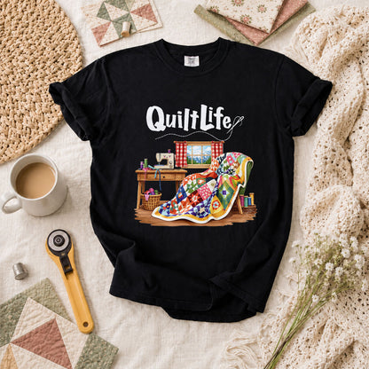 Quilt Life Cozy Sewing Machine Patchwork T-Shirt - Black