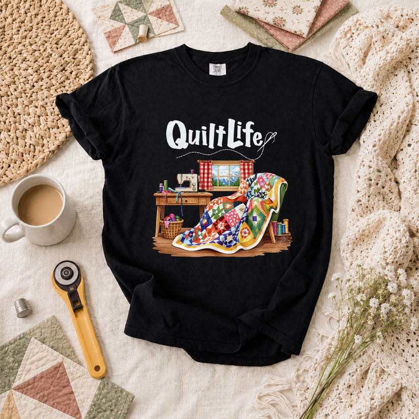 Quilt Life Cozy Sewing Machine Patchwork T-Shirt - Black