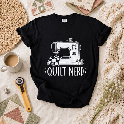Quilt Nerd Vintage Sewing Machine Funny T-Shirt - Black