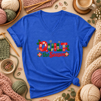 Quilt The Season Patchwork Holly And Poinsettias Women's V-Neck - Heather True Royal