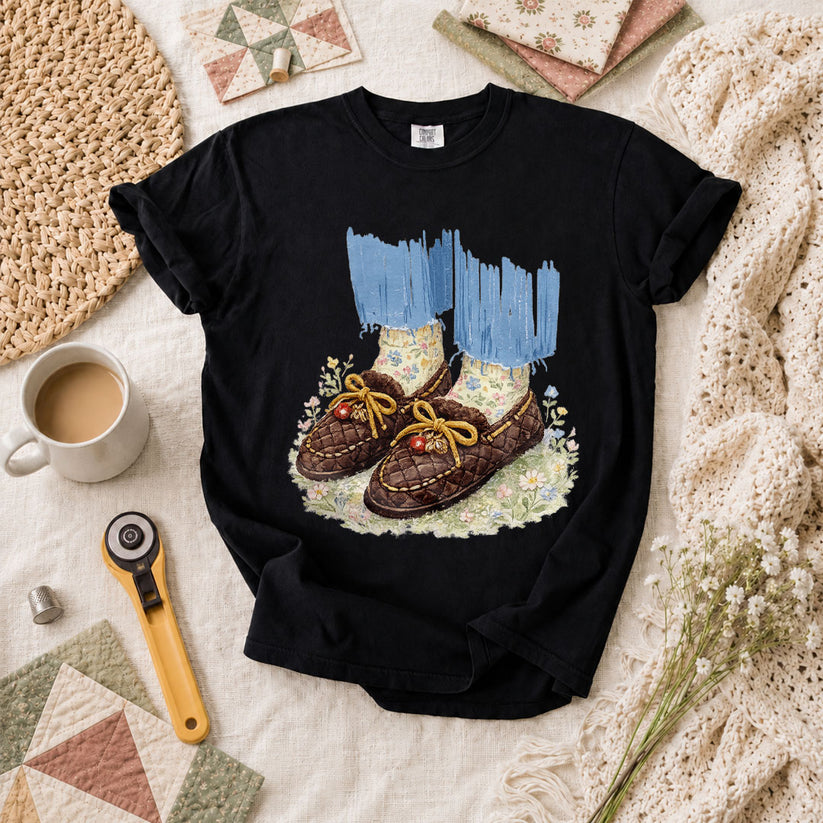 Quilted Moccasin Shoes Floral T-Shirt - Black