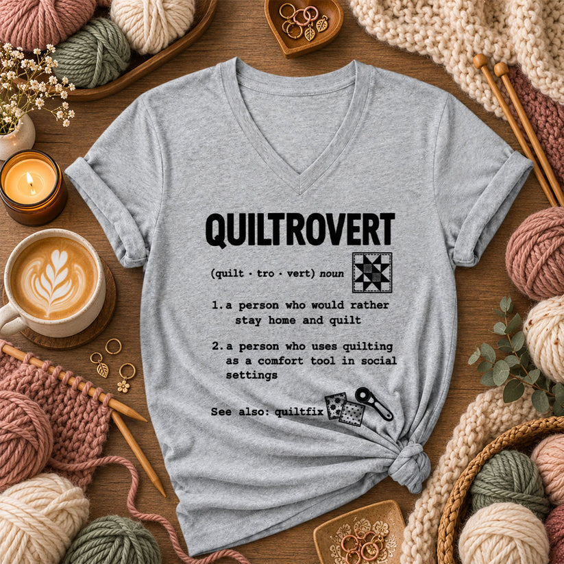 Quiltrovert Definition Quilt Block Women's V-Neck - Athletic Heather