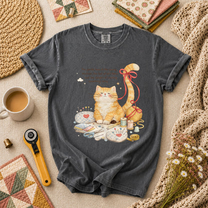 Relaxing Cat Gentle Hum Of Sewing T-Shirt - Grey