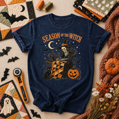 Season Of The Witch Halloween Quilter T-Shirt - Navy