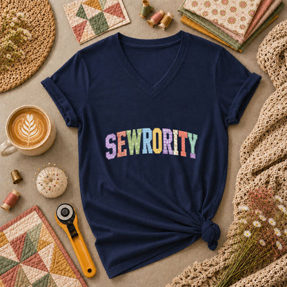 Sewrority Patchwork Fabric Letters Women's V-Neck - Navy