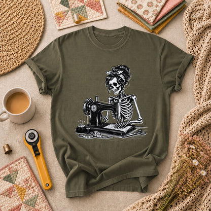 Skeleton Bandana Woman Sewing Machine Vintage T-Shirt - Military Green
