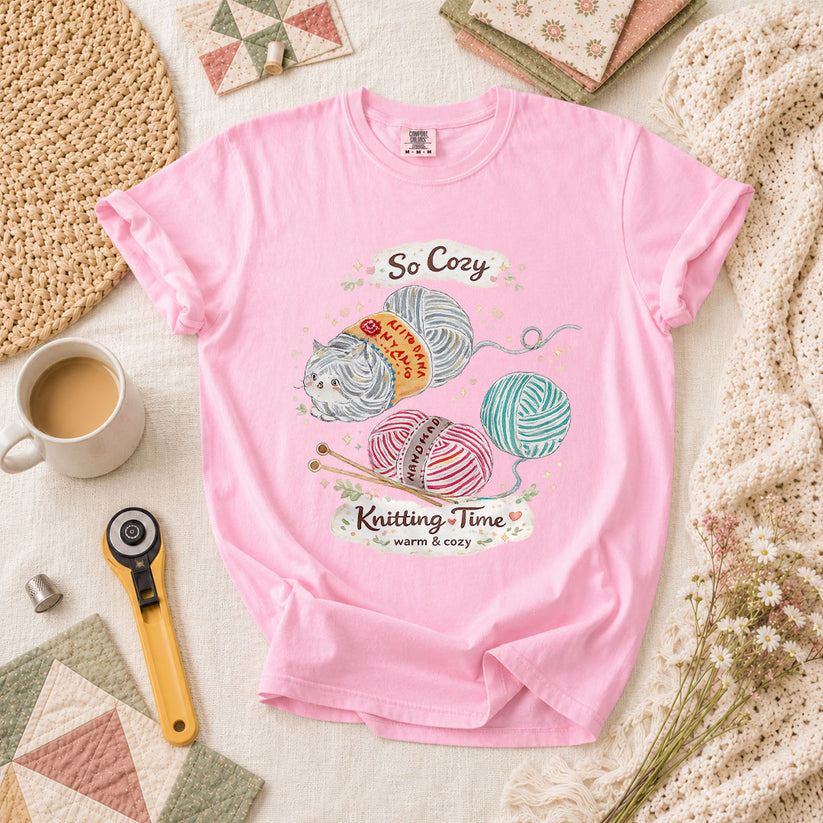 So Cozy Knitting Time Cat Yarn T-Shirt - Blossom