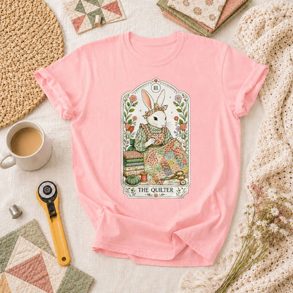 The Quilter Tarot Card Bunny Quilting Vintage T-Shirt - Pink
