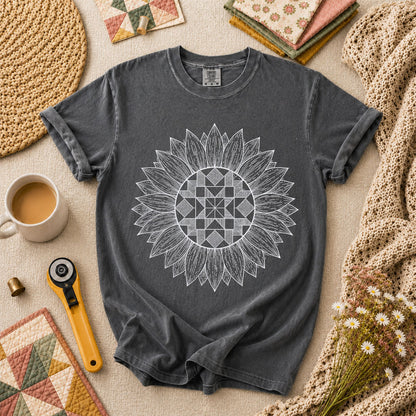 Sunflower Quilt Mandala Line Art T-Shirt - Grey