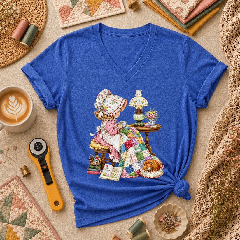 Vintage Girl Quilt Bonnet Simple Pleasures Cat Women's V-Neck - Heather True Royal