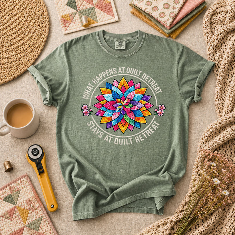 What Happens At Quilt Retreat Stays At Quilt Retreat T-Shirt - Forest Green