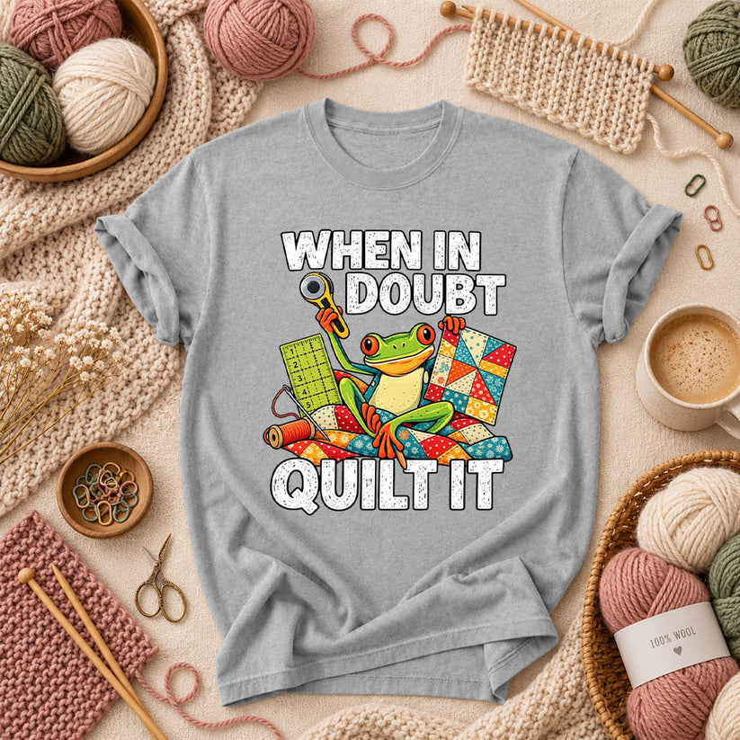 When In Doubt Quilt It Frog T-Shirt - Athletic Heather