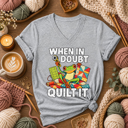 When In Doubt Quilt It Frog Women's V-Neck - Athletic Heather
